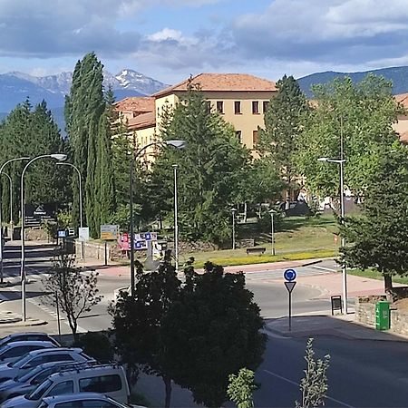 Apartamento O Mon Sabinanigo Exterior foto